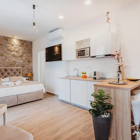 Four Elements - Water & Earth 斯普利特